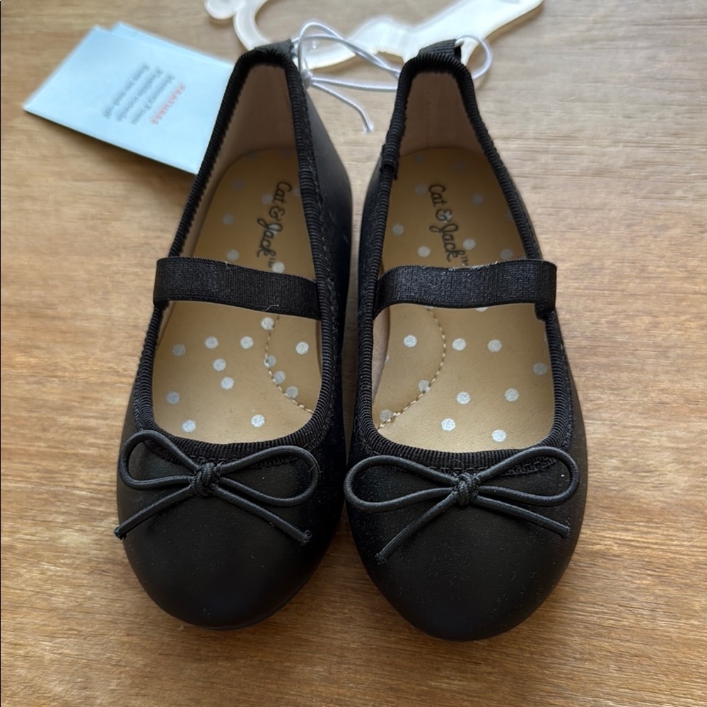 NWT Cat & Jack Black Kids Ballet Flats, Size 6